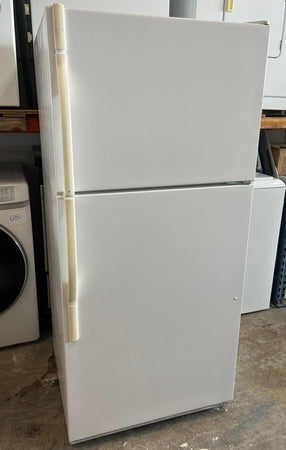 Kenmore Top-Freezer Refrigerator