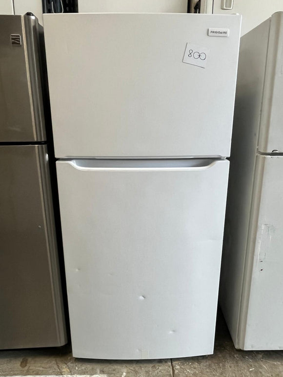 Frigidaire Top-Freezer Refrigerator