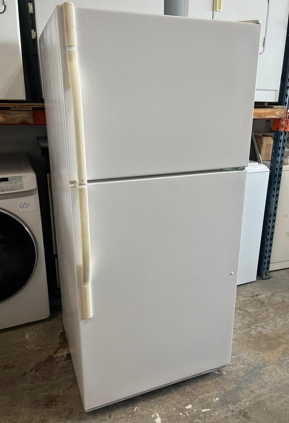 Kenmore Top-Freezer Refrigerator