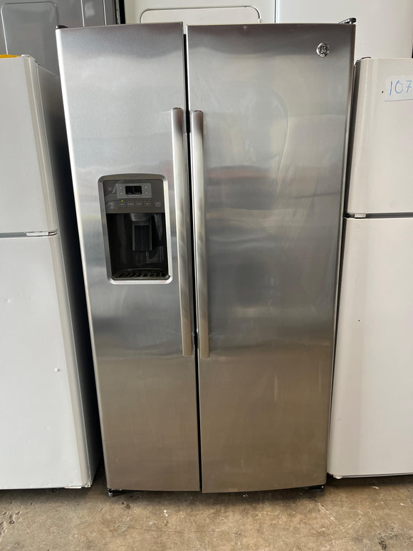 GE® ENERGY STAR® 25.3 Cu. Ft. Side-By-Side Refrigerator