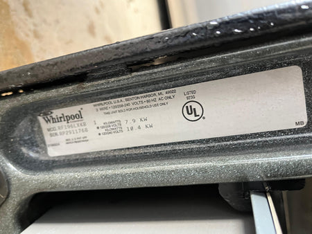 Whirlpool Glass Top in Stove in Black