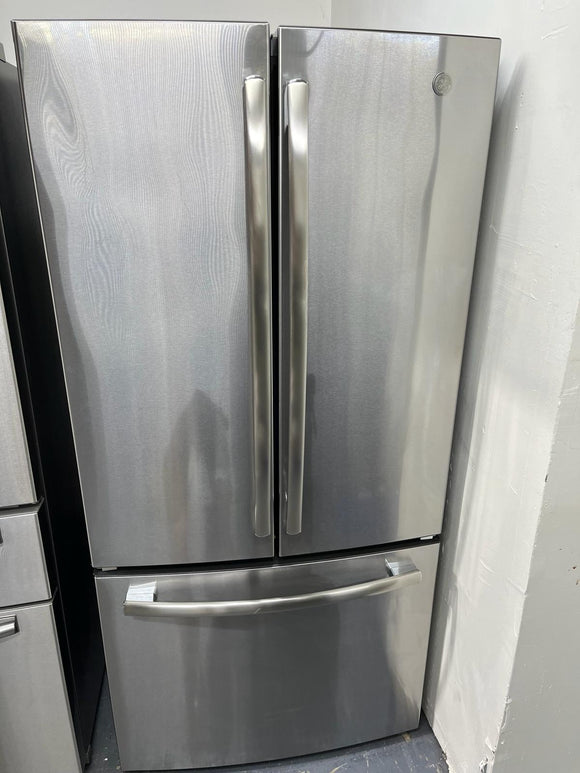 GE 24.8-cu ft French Door Refrigerator with Ice Maker and Water dispenser (Stainless Steel) ENERGY STAR