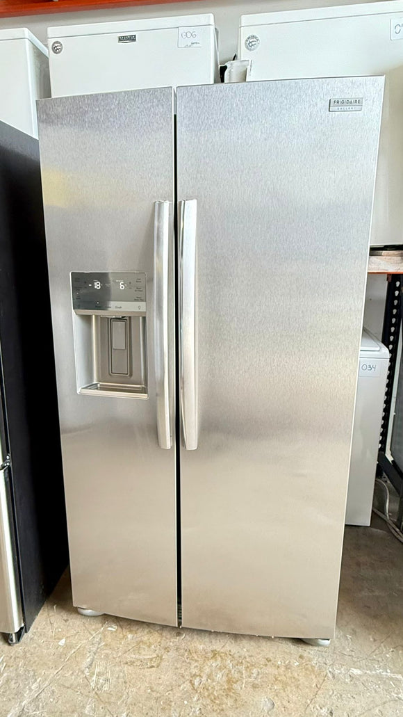 Frigidaire Gallery Series 36 Inch Counter Depth Freestanding Side by Side Refrigerator